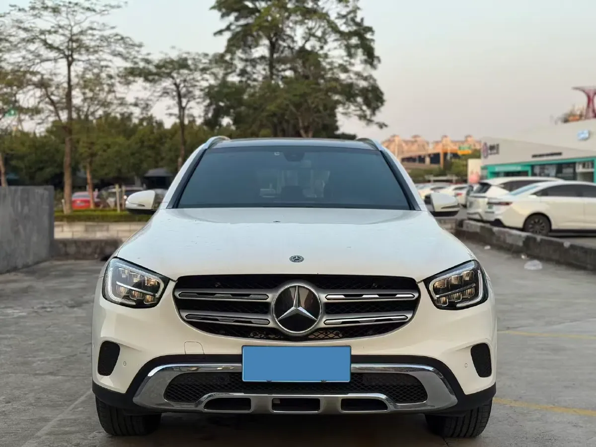 2020 Mercedes-Benz GLC Class 2.0T 197HP L4 9AT,autocango,china used car exporter,china ev exporter,chinese used car exporter,chinese used ev exporter
