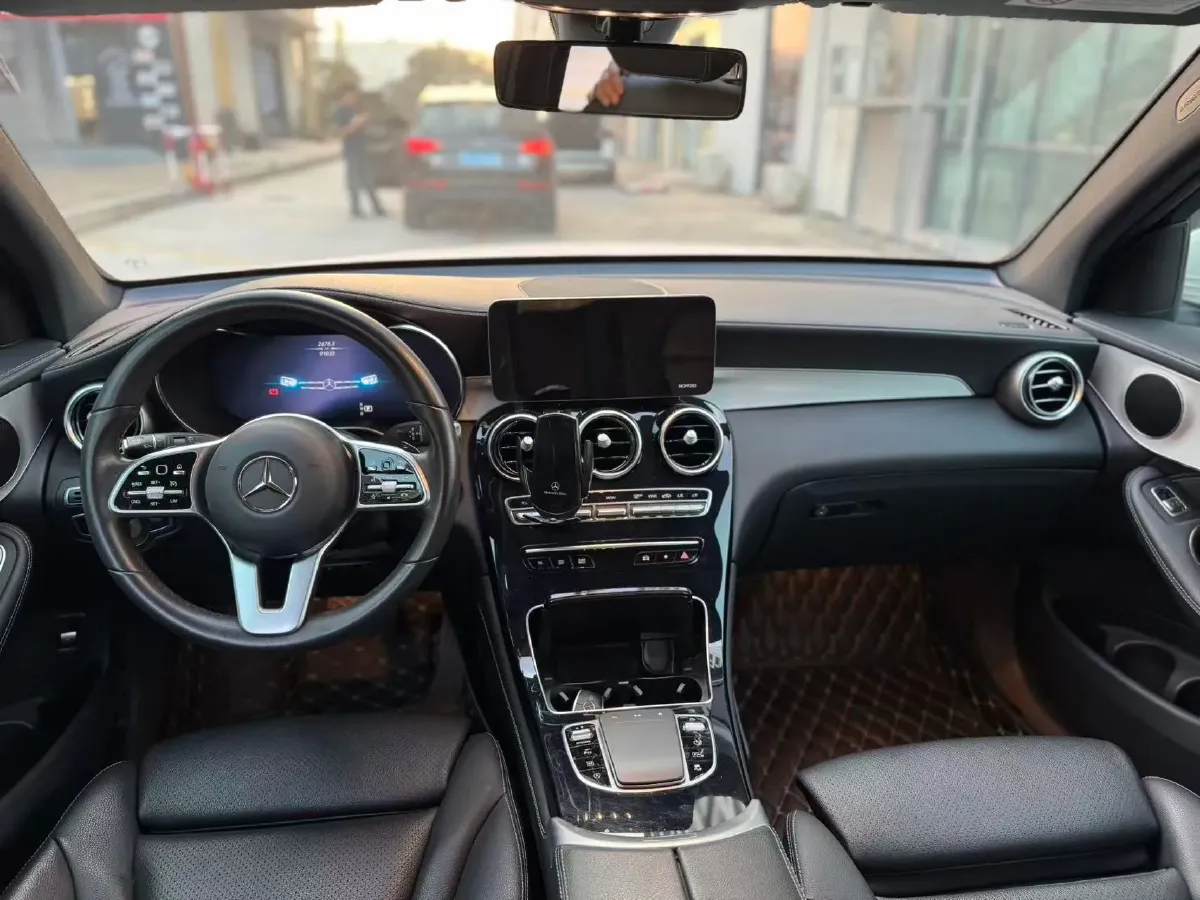 2020 Mercedes-Benz GLC Class 2.0T 197HP L4 9AT,autocango,china used car exporter,china ev exporter,chinese used car exporter,chinese used ev exporter