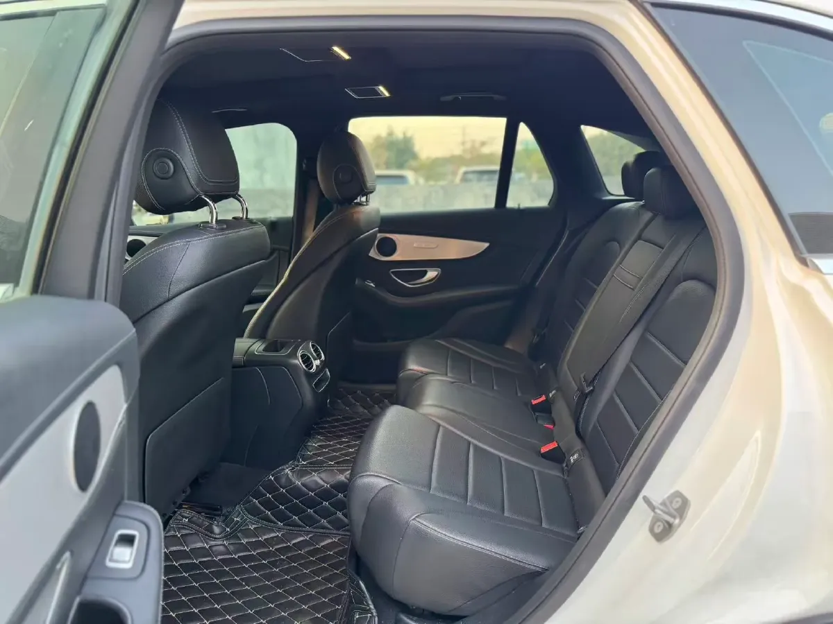 2020 Mercedes-Benz GLC Class 2.0T 197HP L4 9AT,autocango,china used car exporter,china ev exporter,chinese used car exporter,chinese used ev exporter