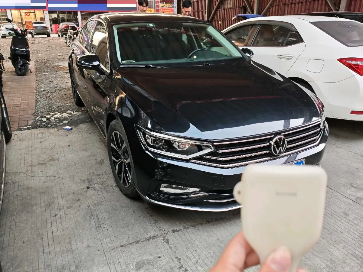 2020 Volkswagen Magotan 2.0T 186HP L4 7DCT,autocango,china used car exporter,china ev exporter,chinese used car exporter,chinese used ev exporter