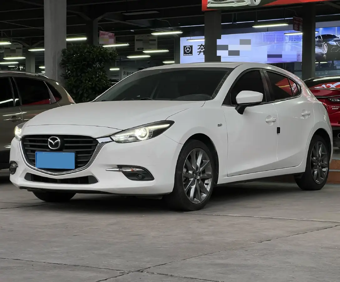 2017 Mazda 3 Axela 2.0L 158HP L4 6AT