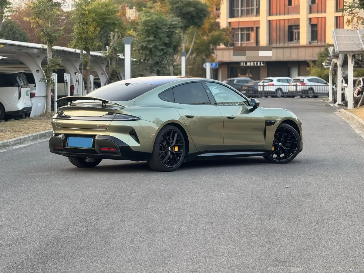 2024 MI SU7 BEV 101KWH,autocango,china used car exporter,china ev exporter,chinese used car exporter,chinese used ev exporter