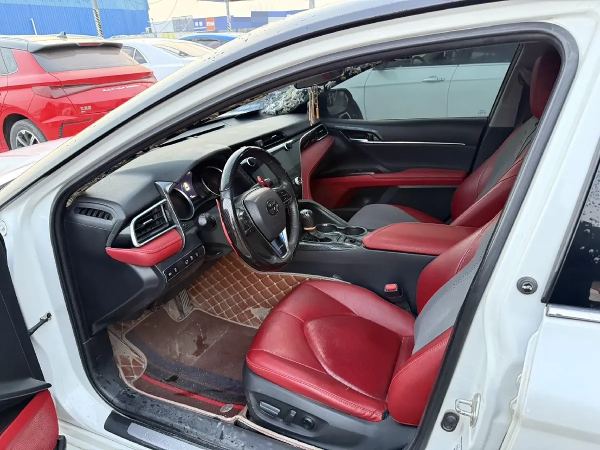 2019 Toyota Camry 2.5L 209HP L4 8AT,autocango,china used car exporter,china ev exporter,chinese used car exporter,chinese used ev exporter
