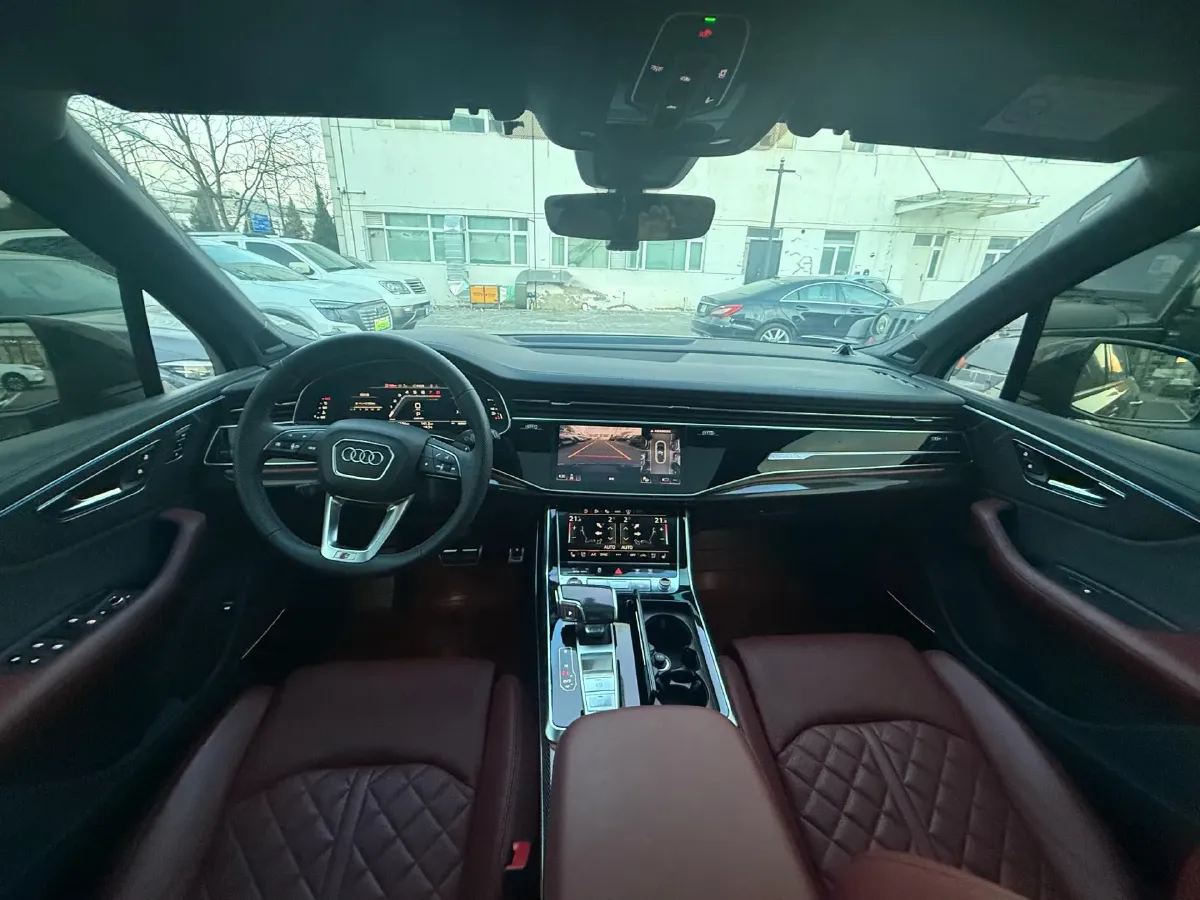 2024 Audi SQ7 4.0T 507HP V8 8AT,autocango,china used car exporter,china ev exporter,chinese used car exporter,chinese used ev exporter
