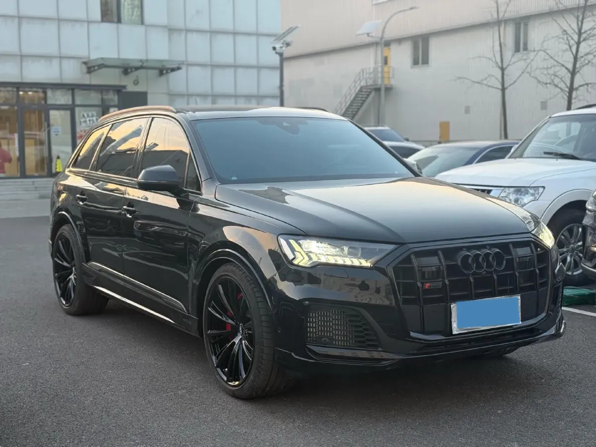 2024 Audi SQ7 4.0T 507HP V8 8AT,autocango,china used car exporter,china ev exporter,chinese used car exporter,chinese used ev exporter