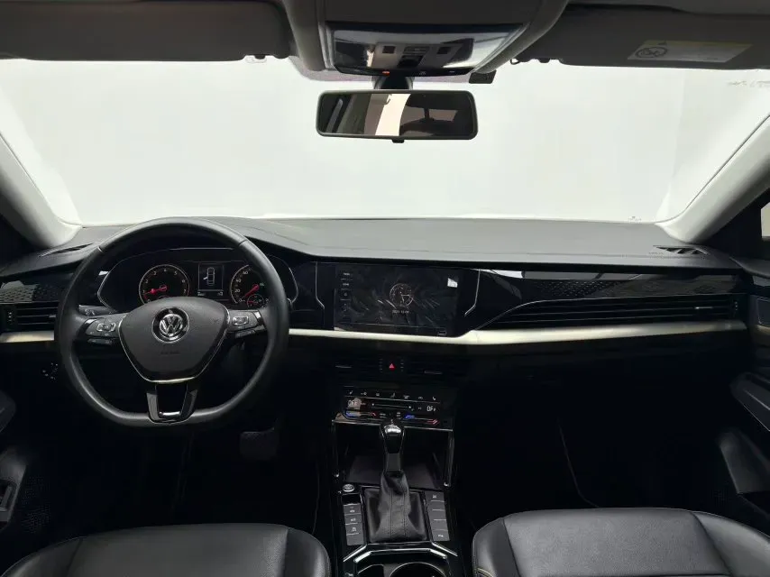 2020 Volkswagen Passat 2.0T 186HP L4 7DCT,autocango,china used car exporter,china ev exporter,chinese used car exporter,chinese used ev exporter