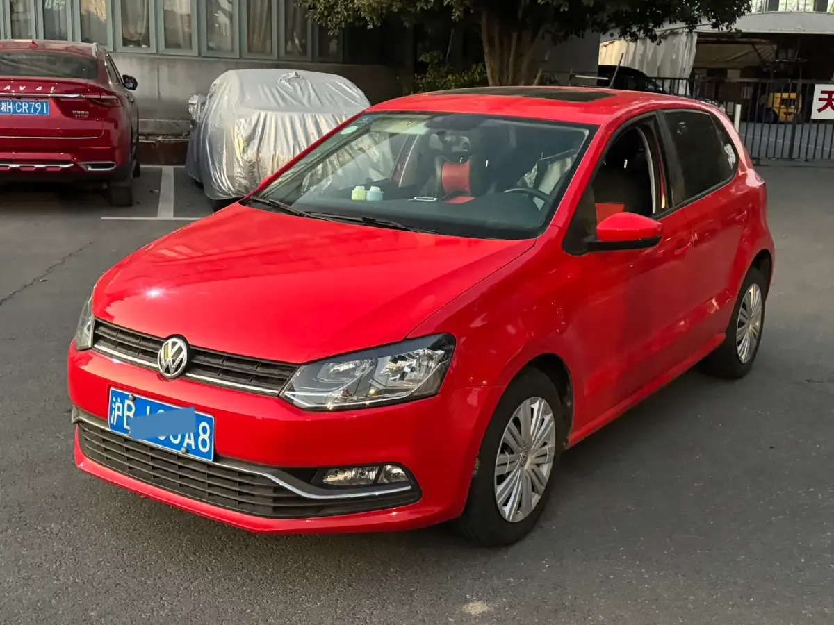 2016 Volkswagen Polo 1.6L 110HP L4 6AT