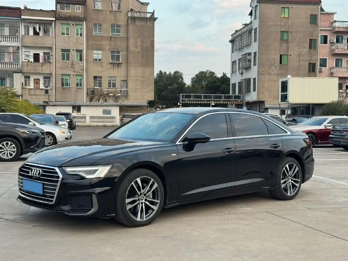 2021 Audi A6L 2.0T 190HP L4 7DCT