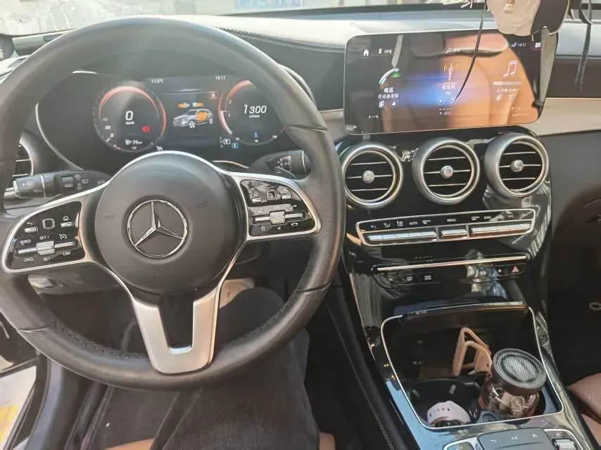 2021 Mercedes-Benz GLC Class 2.0T 197HP L4 9AT,autocango,china used car exporter,china ev exporter,chinese used car exporter,chinese used ev exporter