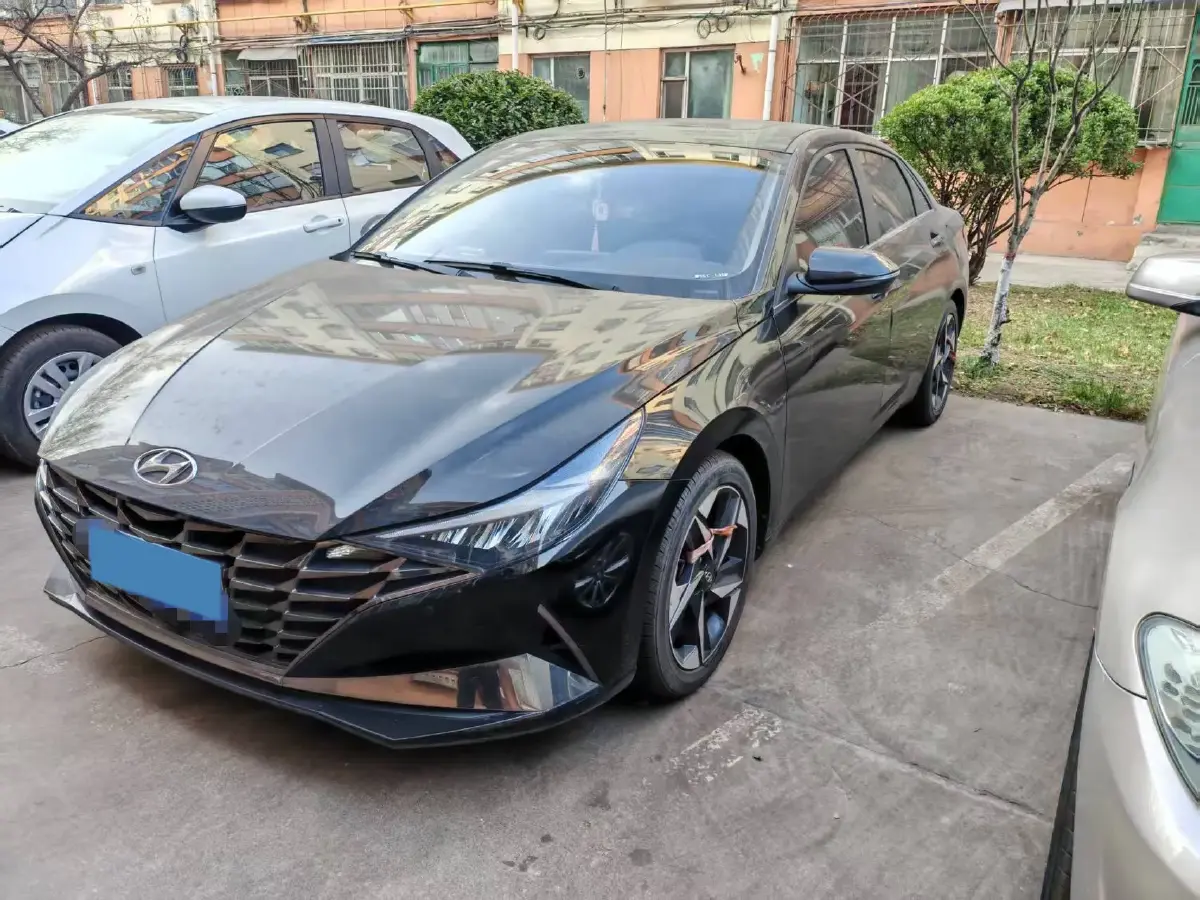 2021 Hyundai Elantra 1.5L 115HP L4 CVT