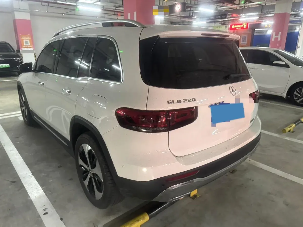 2023 Mercedes-Benz GLB Class 2.0T 190HP L4 8DCT,autocango,china used car exporter,china ev exporter,chinese used car exporter,chinese used ev exporter