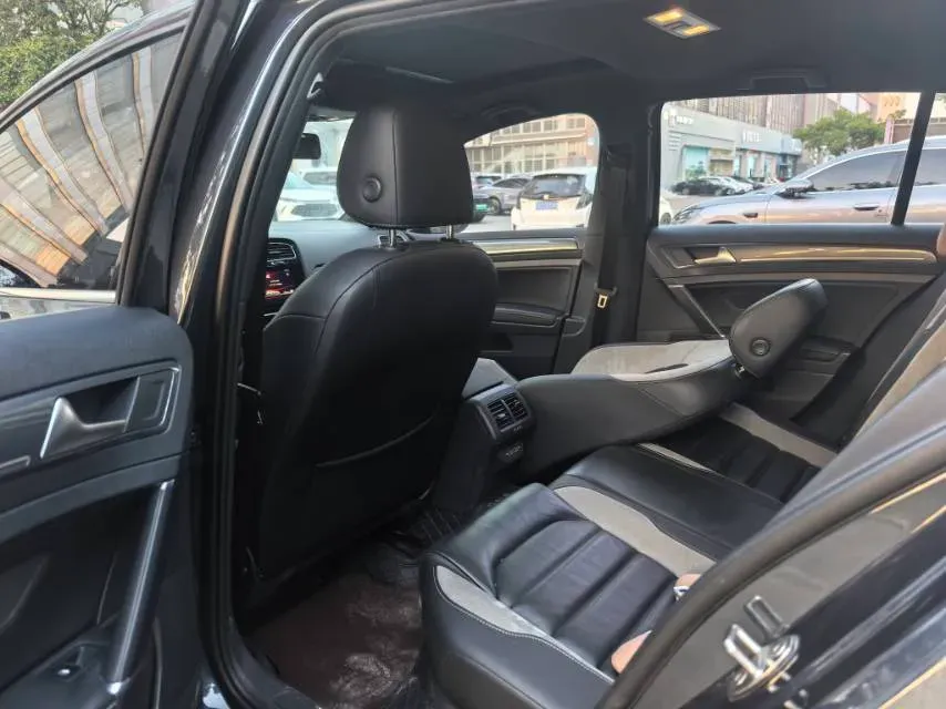 2020 Volkswagen Golf 1.4T 150HP L4 7DCT,autocango,china used car exporter,china ev exporter,chinese used car exporter,chinese used ev exporter