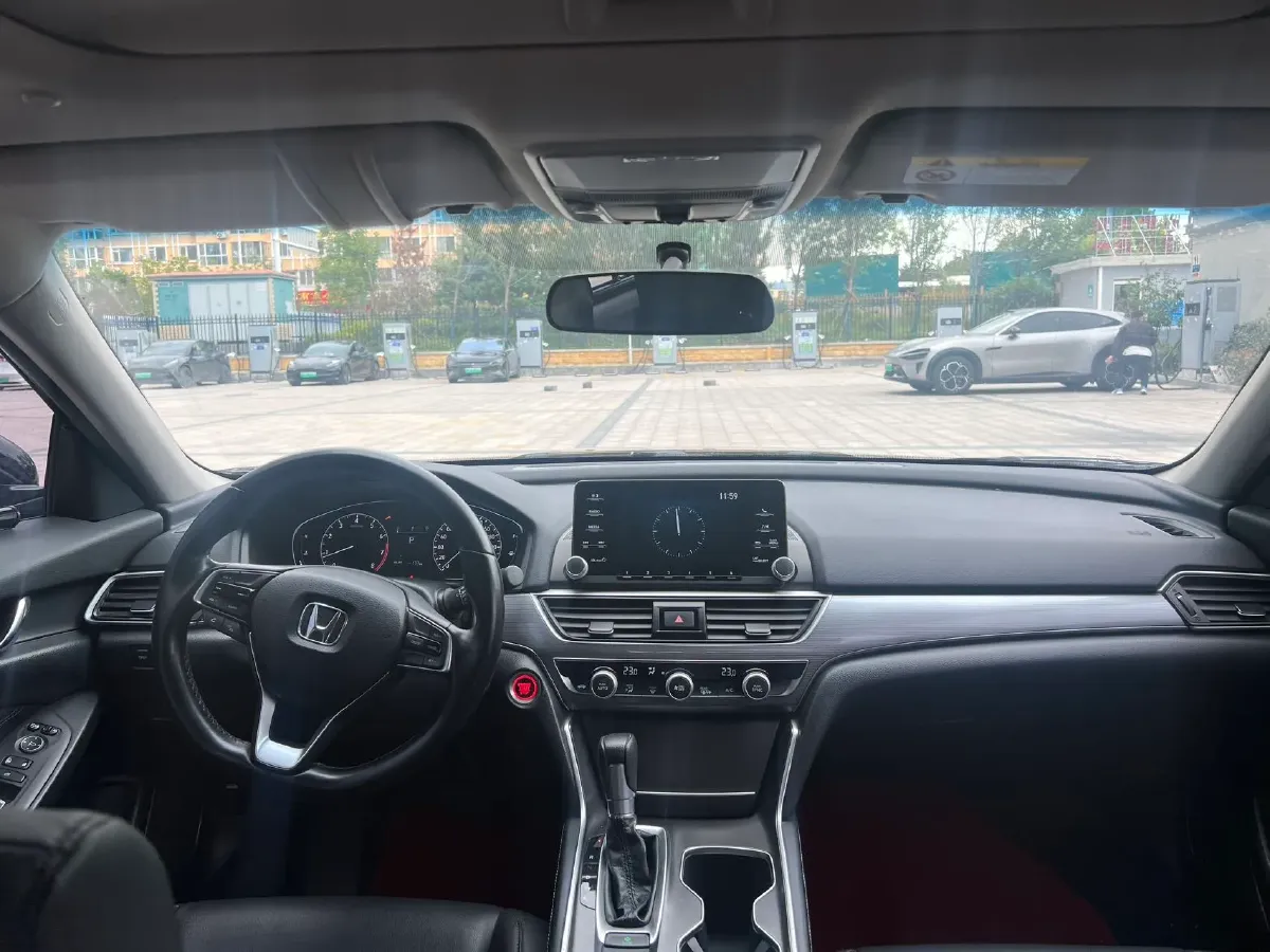 2022 Honda Accord 1.5T 194HP L4 CVT,autocango,china used car exporter,china ev exporter,chinese used car exporter,chinese used ev exporter