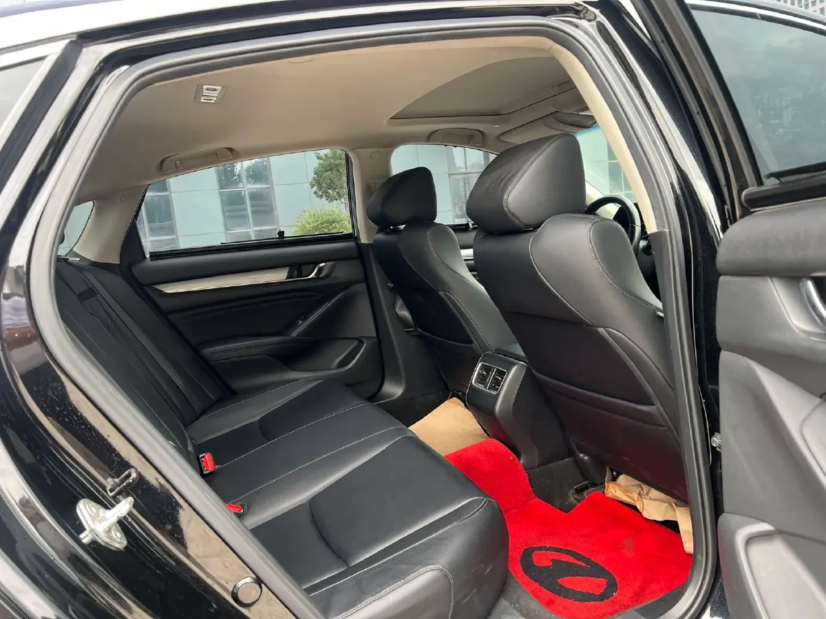2022 Honda Accord 1.5T 194HP L4 CVT,autocango,china used car exporter,china ev exporter,chinese used car exporter,chinese used ev exporter