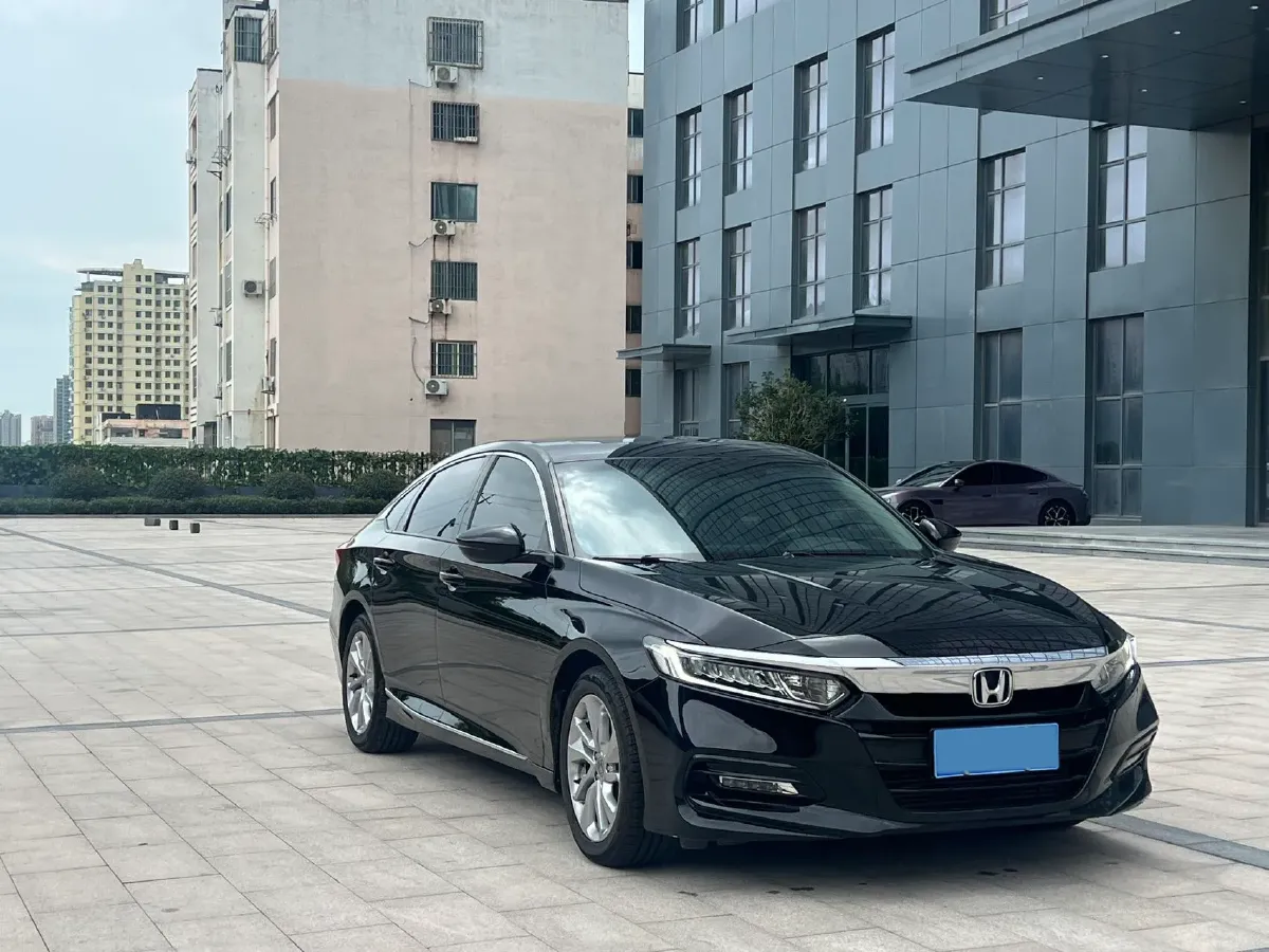 2022 Honda Accord 1.5T 194HP L4 CVT,autocango,china used car exporter,china ev exporter,chinese used car exporter,chinese used ev exporter