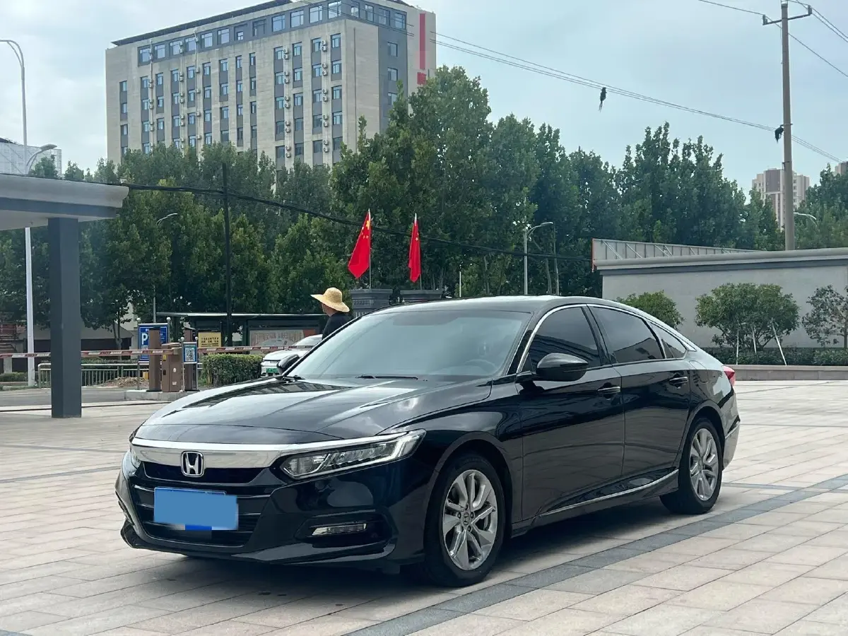 2022 Honda Accord 1.5T 194HP L4 CVT