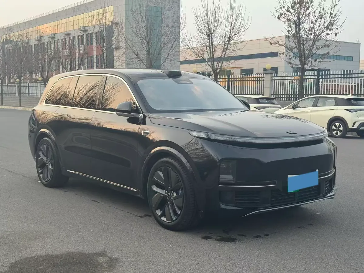 2022 Li L9 Range Extended 154HP REEV 42.6KWH,autocango,china used car exporter,china ev exporter,chinese used car exporter,chinese used ev exporter