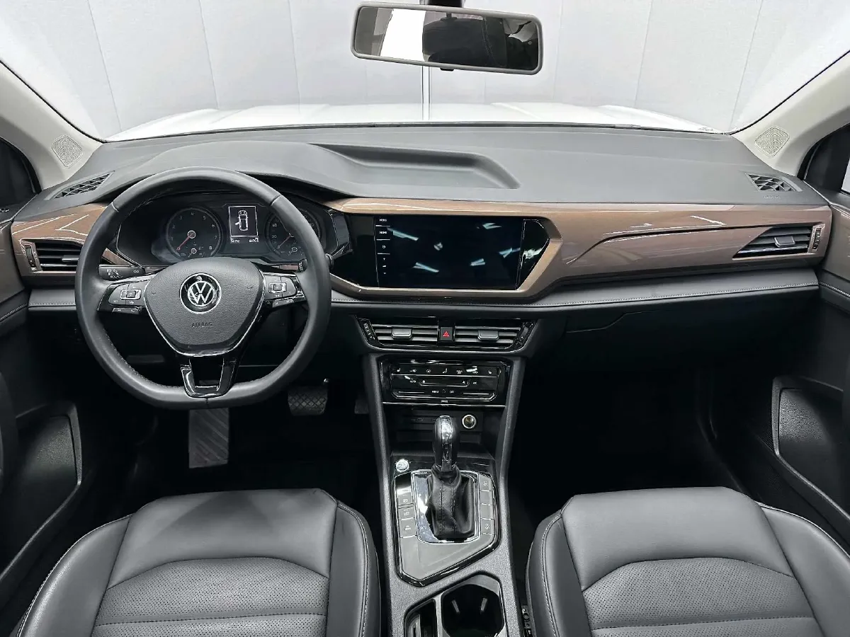 2021 Volkswagen Tharu 1.4T 150HP L4 7DCT,autocango,china used car exporter,china ev exporter,chinese used car exporter,chinese used ev exporter