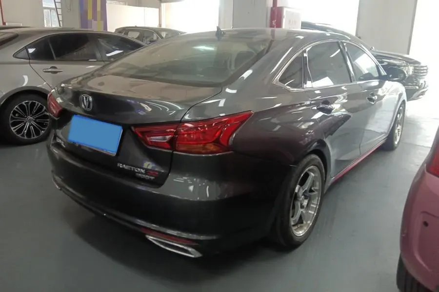 2021 ChangAn Raeton CC 1.5T 180HP L4 7DCT,autocango,china used car exporter,china ev exporter,chinese used car exporter,chinese used ev exporter