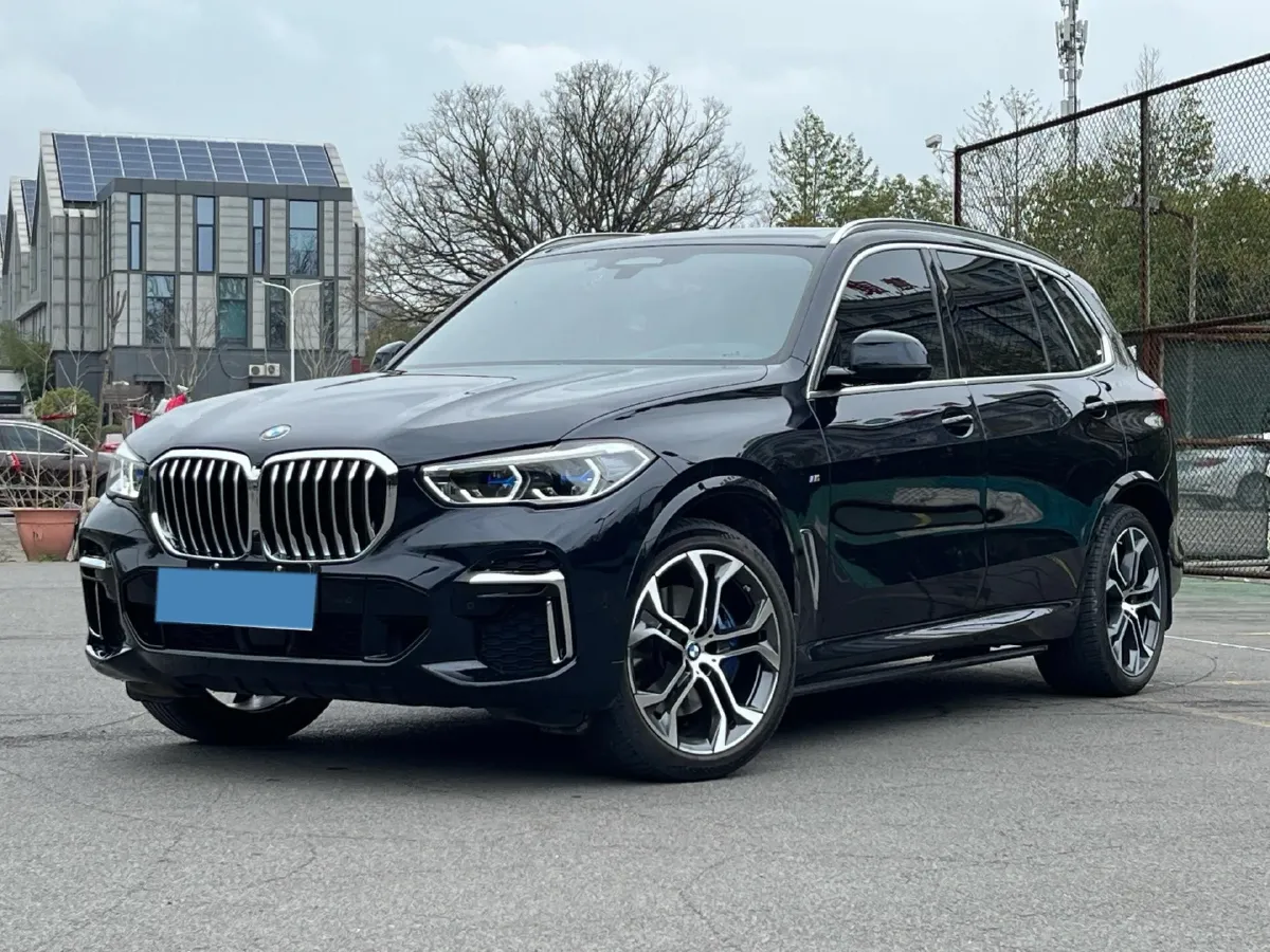 2022 BMW X5 3.0T 333HP L6 8AT,autocango,china used car exporter,china ev exporter,chinese used car exporter,chinese used ev exporter