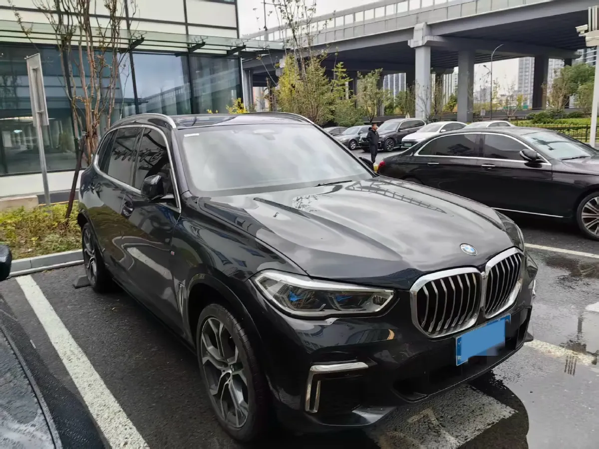 2022 BMW X5 3.0T 333HP L6 8AT,autocango,china used car exporter,china ev exporter,chinese used car exporter,chinese used ev exporter