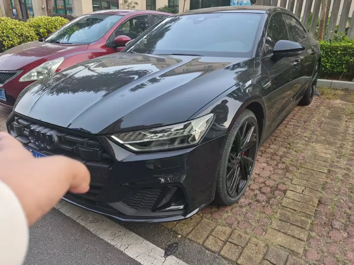 2023 Audi A7L 2.0T 245HP L4 7DCT