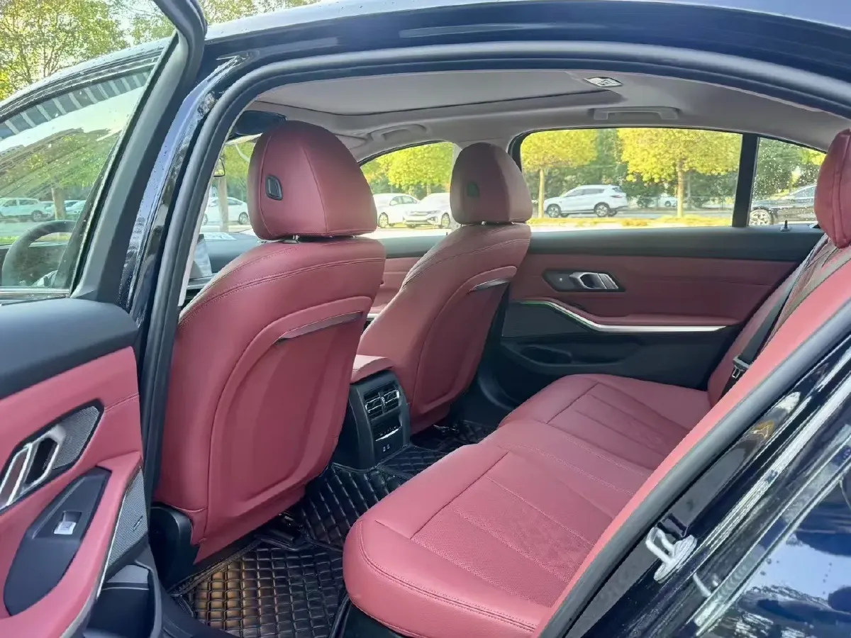 2025 BMW 3 Series 2.0T 245HP L4 8AT,autocango,china used car exporter,china ev exporter,chinese used car exporter,chinese used ev exporter