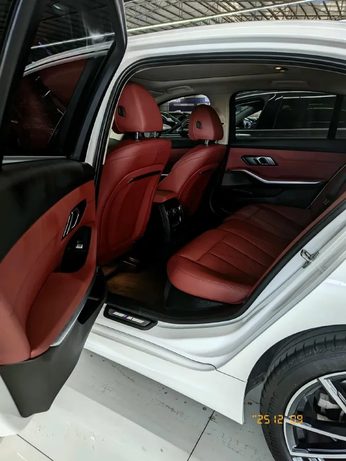 2023 BMW 3 Series 2.0T 184HP L4 8AT,autocango,china used car exporter,china ev exporter,chinese used car exporter,chinese used ev exporter