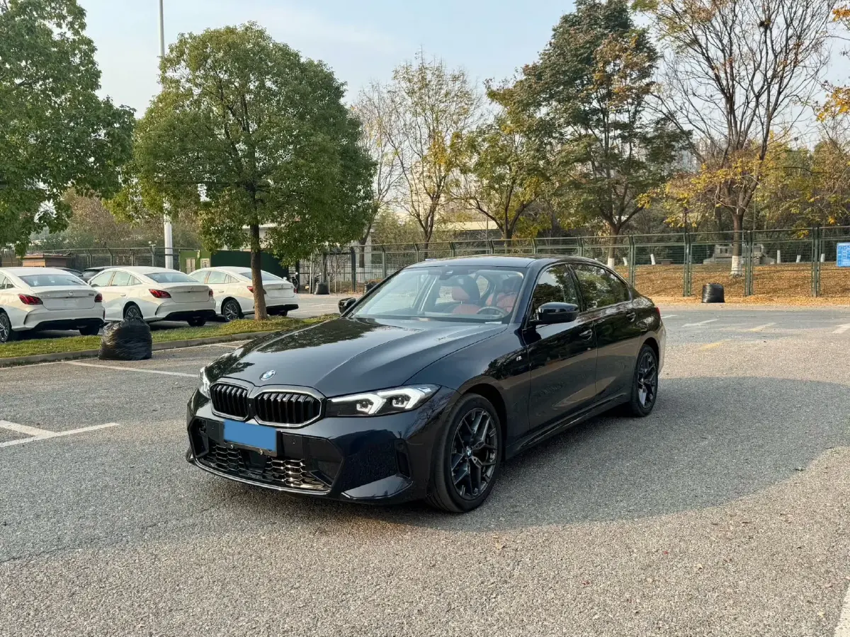 2025 BMW 3 Series 2.0T 245HP L4 8AT