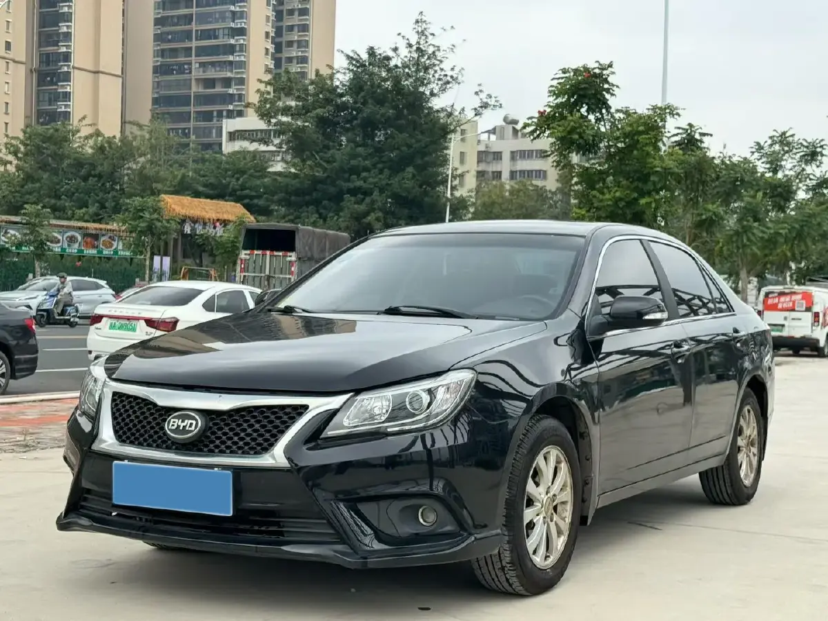 2013 BYD G6 2.0L 140HP L4 5MT