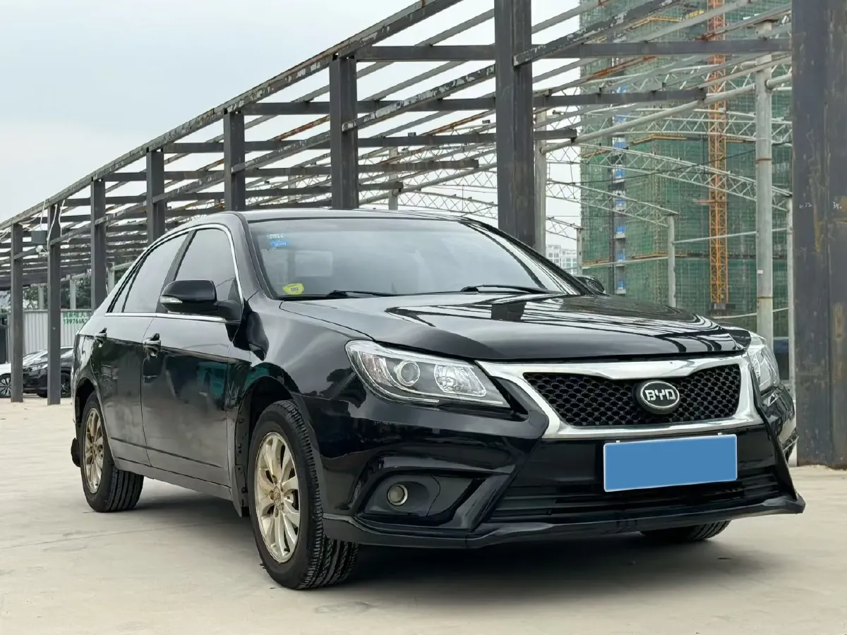 2013 BYD G6 2.0L 140HP L4 5MT,autocango,china used car exporter,china ev exporter,chinese used car exporter,chinese used ev exporter