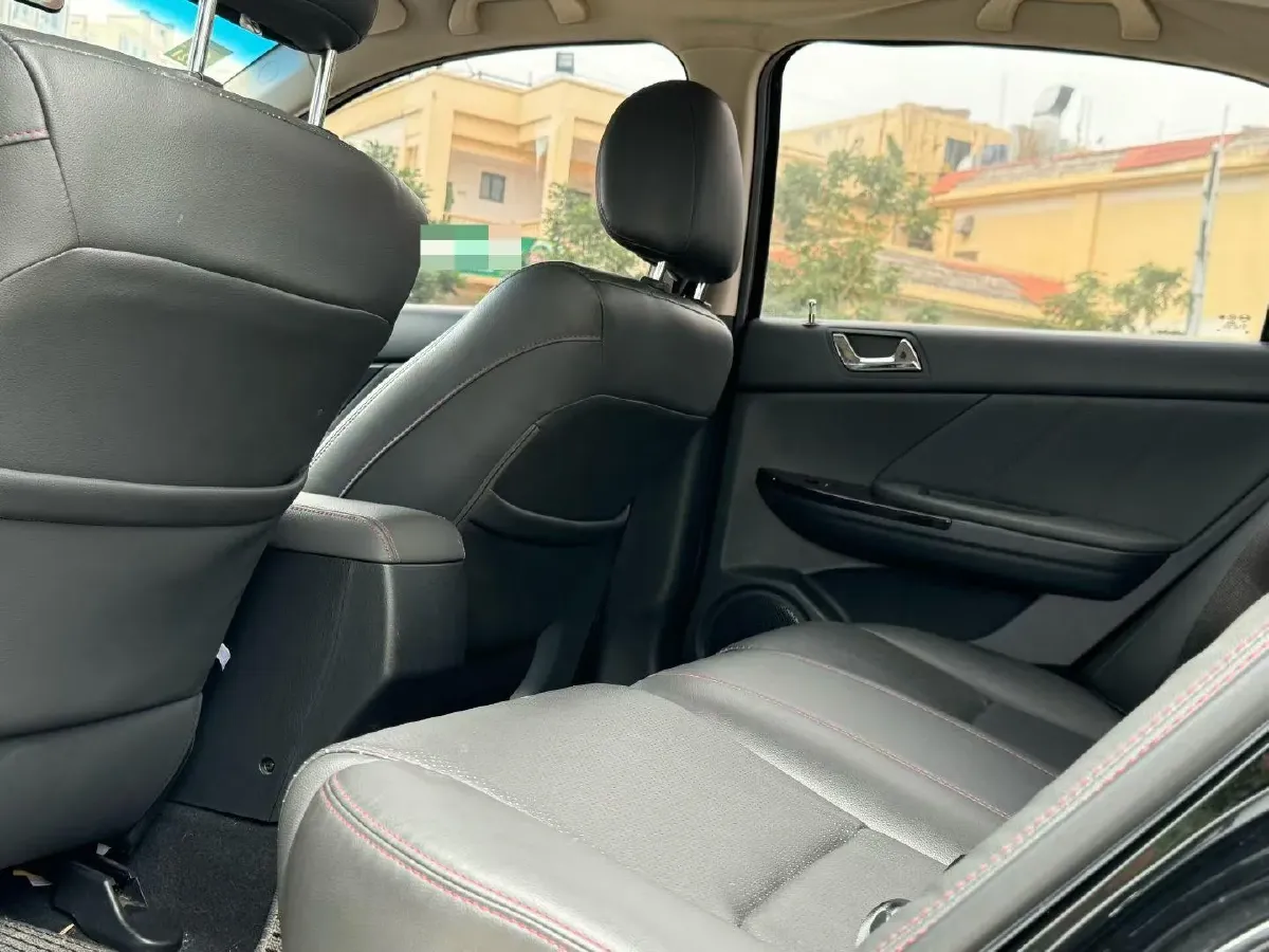 2013 BYD G6 2.0L 140HP L4 5MT,autocango,china used car exporter,china ev exporter,chinese used car exporter,chinese used ev exporter