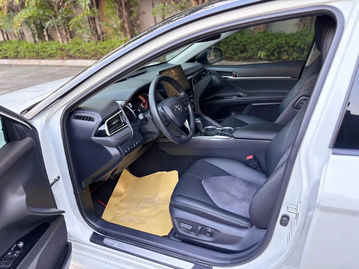 2021 Toyota Camry 2.0L 178HP L4 CVT,autocango,china used car exporter,china ev exporter,chinese used car exporter,chinese used ev exporter