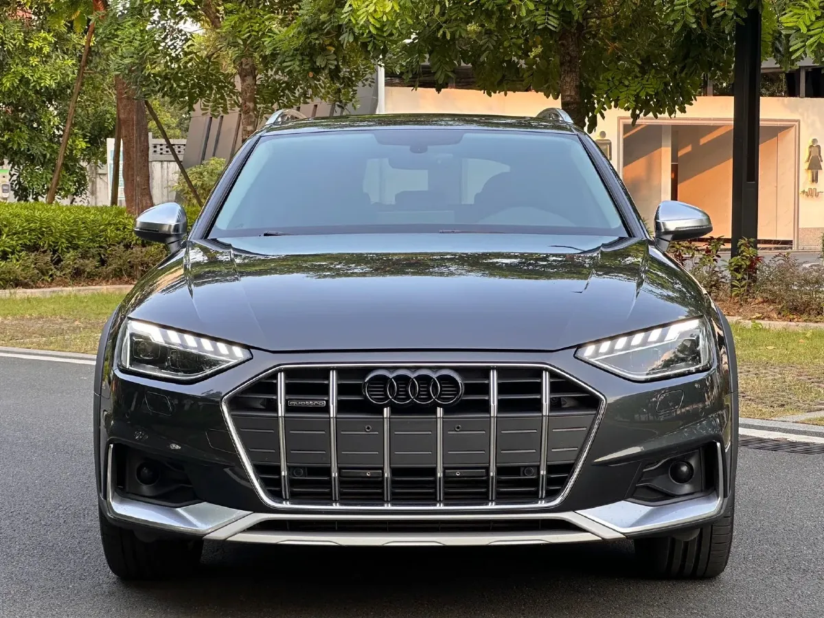 2021 Audi A4 2.0T 252HP L4 7DCT,autocango,china used car exporter,china ev exporter,chinese used car exporter,chinese used ev exporter