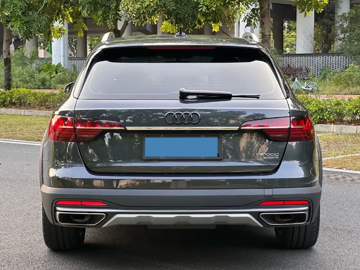 2021 Audi A4 2.0T 252HP L4 7DCT,autocango,china used car exporter,china ev exporter,chinese used car exporter,chinese used ev exporter