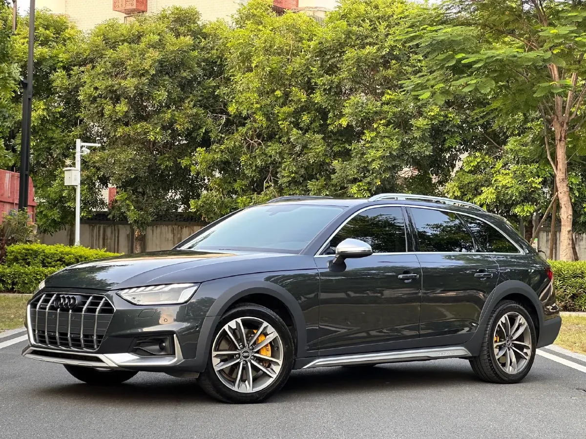 2021 Audi A4 2.0T 252HP L4 7DCT,autocango,china used car exporter,china ev exporter,chinese used car exporter,chinese used ev exporter