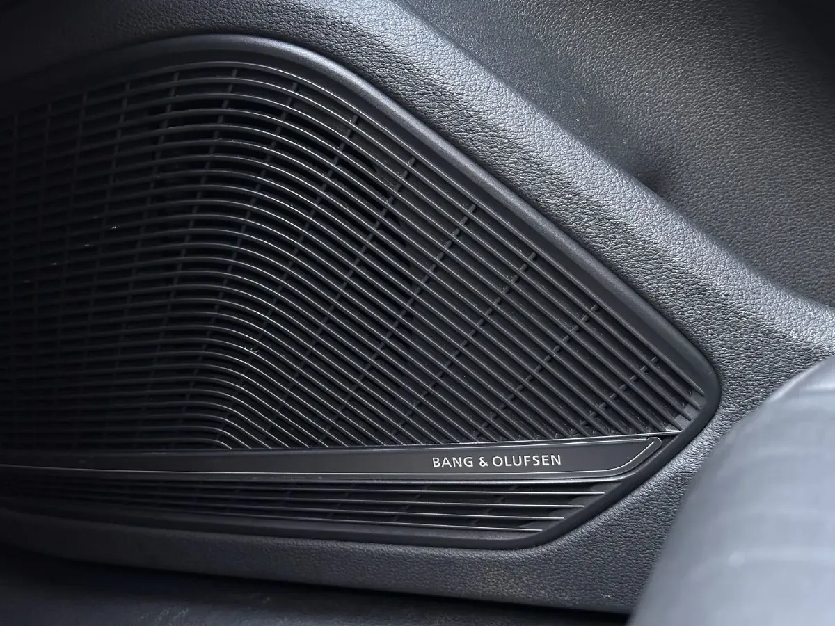 2021 Audi A4 2.0T 252HP L4 7DCT,autocango,china used car exporter,china ev exporter,chinese used car exporter,chinese used ev exporter