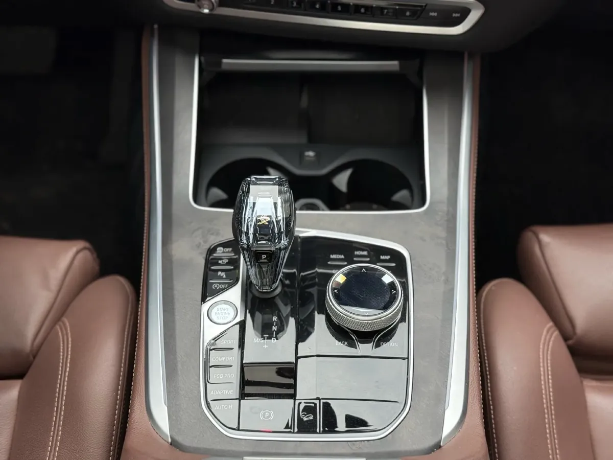 2020 BMW X5 3.0T 340HP L6 8AT,autocango,china used car exporter,china ev exporter,chinese used car exporter,chinese used ev exporter