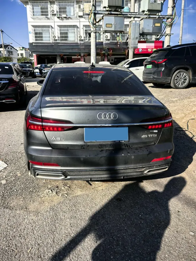 2020 Audi A6L 2.0T 224HP L4 7DCT,autocango,china used car exporter,china ev exporter,chinese used car exporter,chinese used ev exporter