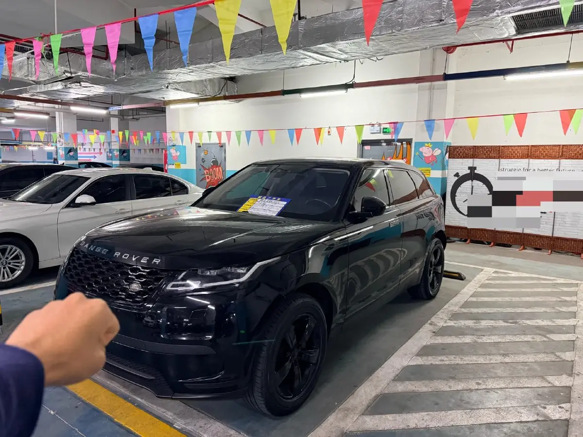 2018 Land Rover Range Rover Velar 2.0T 250HP L4 8AT