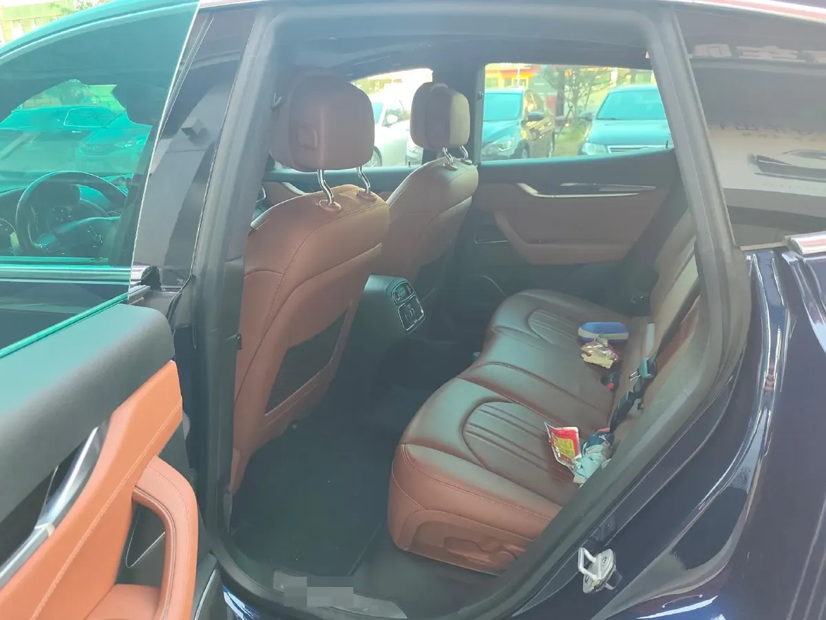 2021 Maserati Levante 3.0T 350HP V6 8AT,autocango,china used car exporter,china ev exporter,chinese used car exporter,chinese used ev exporter