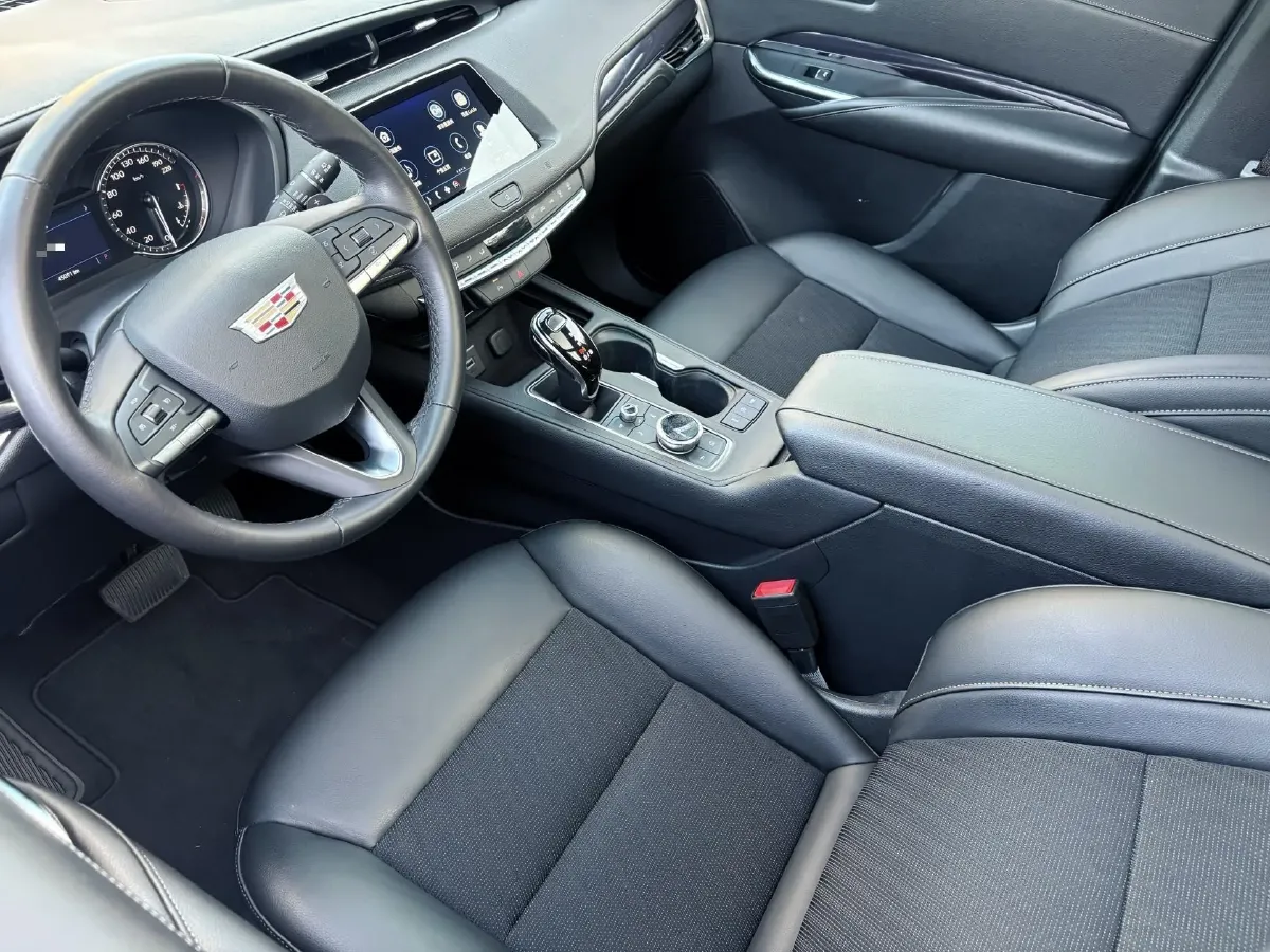 2021 Cadillac XT4 2.0T 237HP L4 9AT,autocango,china used car exporter,china ev exporter,chinese used car exporter,chinese used ev exporter