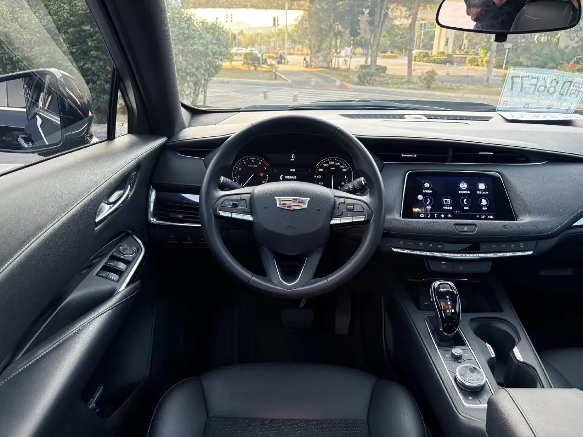 2021 Cadillac XT4 2.0T 237HP L4 9AT,autocango,china used car exporter,china ev exporter,chinese used car exporter,chinese used ev exporter