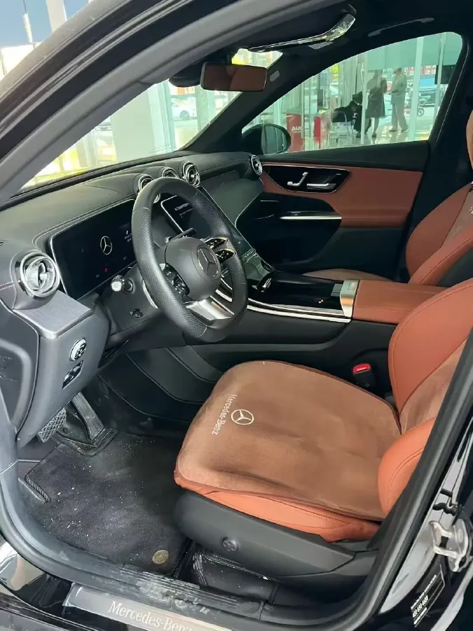 2024 Mercedes-Benz GLC Class 2.0T 204HP L4 9AT,autocango,china used car exporter,china ev exporter,chinese used car exporter,chinese used ev exporter