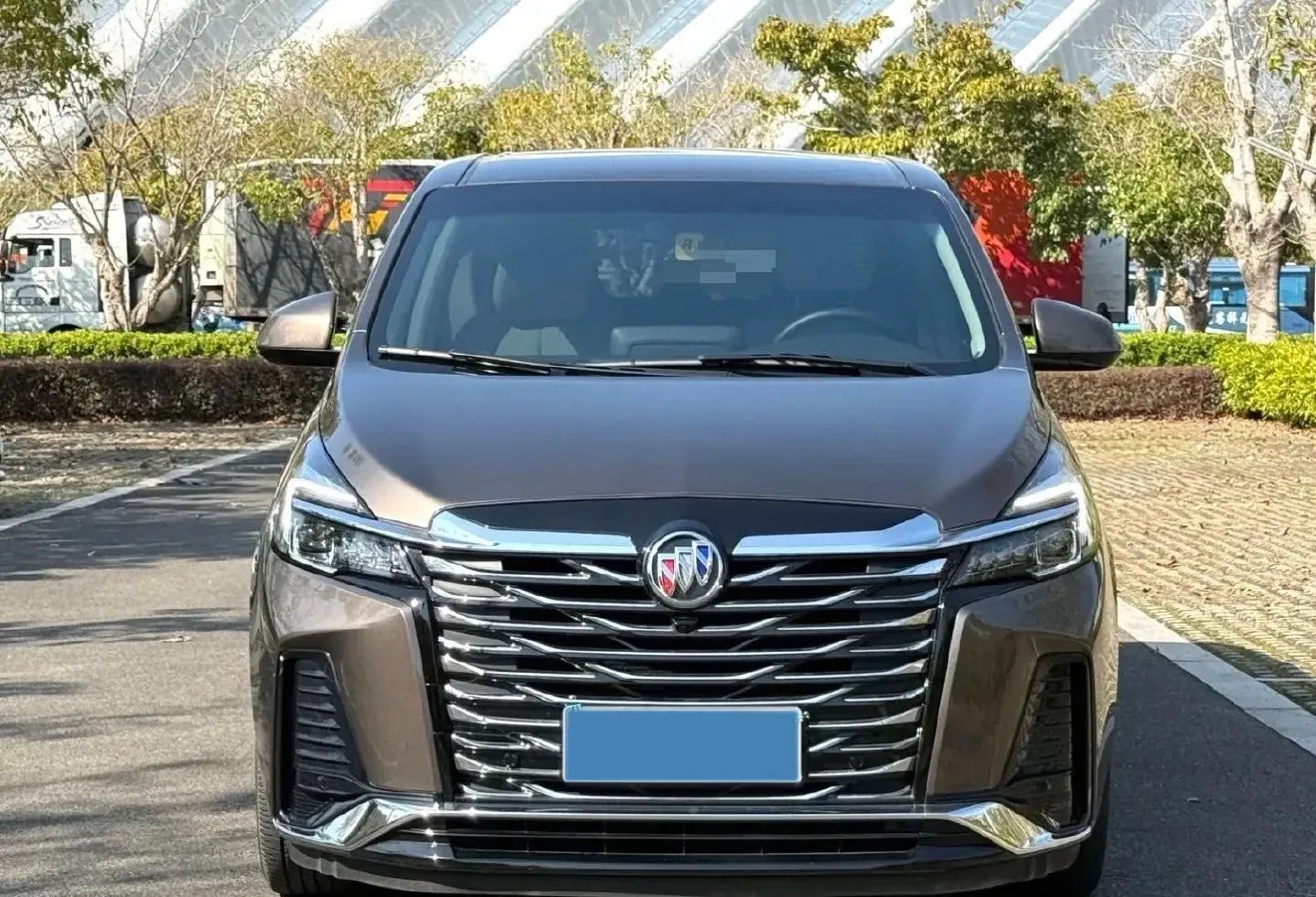 2023 Buick GL8 2.0T 237HP L4 9AT,autocango,china used car exporter,china ev exporter,chinese used car exporter,chinese used ev exporter