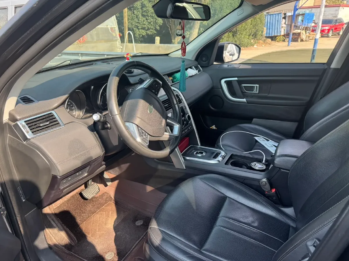 2019 Land Rover Discovery Sport 2.0T 241HP L4 9AT,autocango,china used car exporter,china ev exporter,chinese used car exporter,chinese used ev exporter