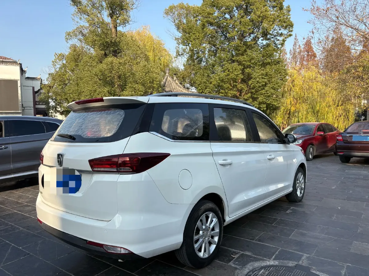 2018 BaoJun 360 1.5L 112HP L4 6MT,autocango,china used car exporter,china ev exporter,chinese used car exporter,chinese used ev exporter