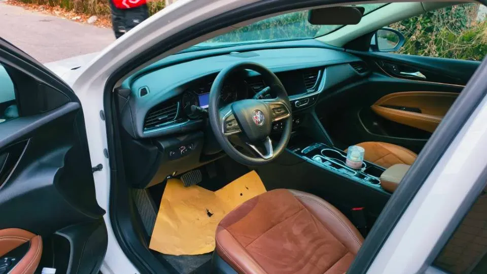 2022 Buick Regal 1.5T 169HP L4 9AT,autocango,china used car exporter,china ev exporter,chinese used car exporter,chinese used ev exporter