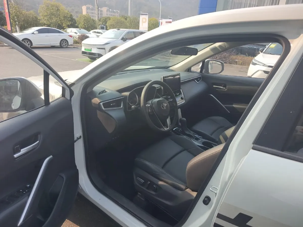 2022 Toyota Frontlander 2.0L 171HP L4 CVT,autocango,china used car exporter,china ev exporter,chinese used car exporter,chinese used ev exporter