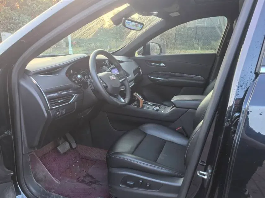 2021 Cadillac XT4 2.0T 237HP L4 9AT,autocango,china used car exporter,china ev exporter,chinese used car exporter,chinese used ev exporter